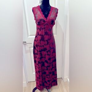 NWT Sincerely Jules maroon & Red Lace Old Hollywood satin maxi - S
